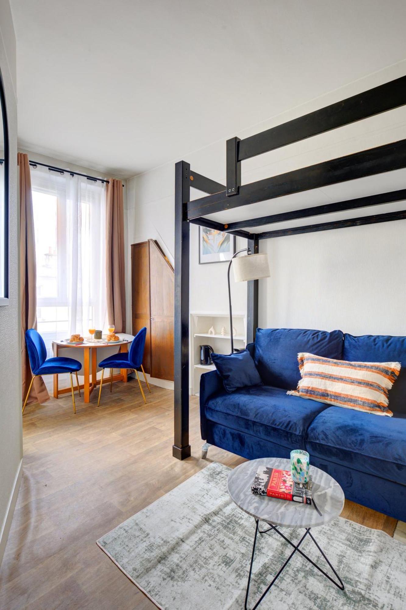 Cozy For 2 In The Heart Of Le Marais